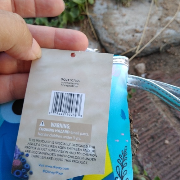 Finding Dory Wristlet - Picture 5 of 7